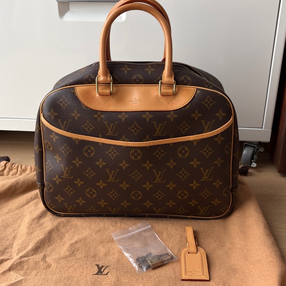 Louis Vuitton monogram deauville bag - Picture 2 of 14